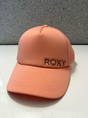 Roxy Finishline Women’s Trucker Hat - Coral Reef
